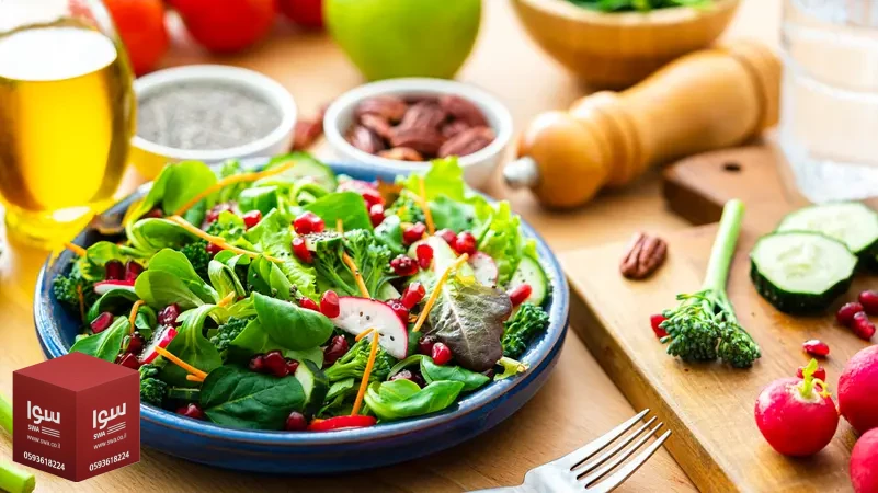 إضافات للسلطة قد تفسد قيمتها الصحية.. تعرف عليها