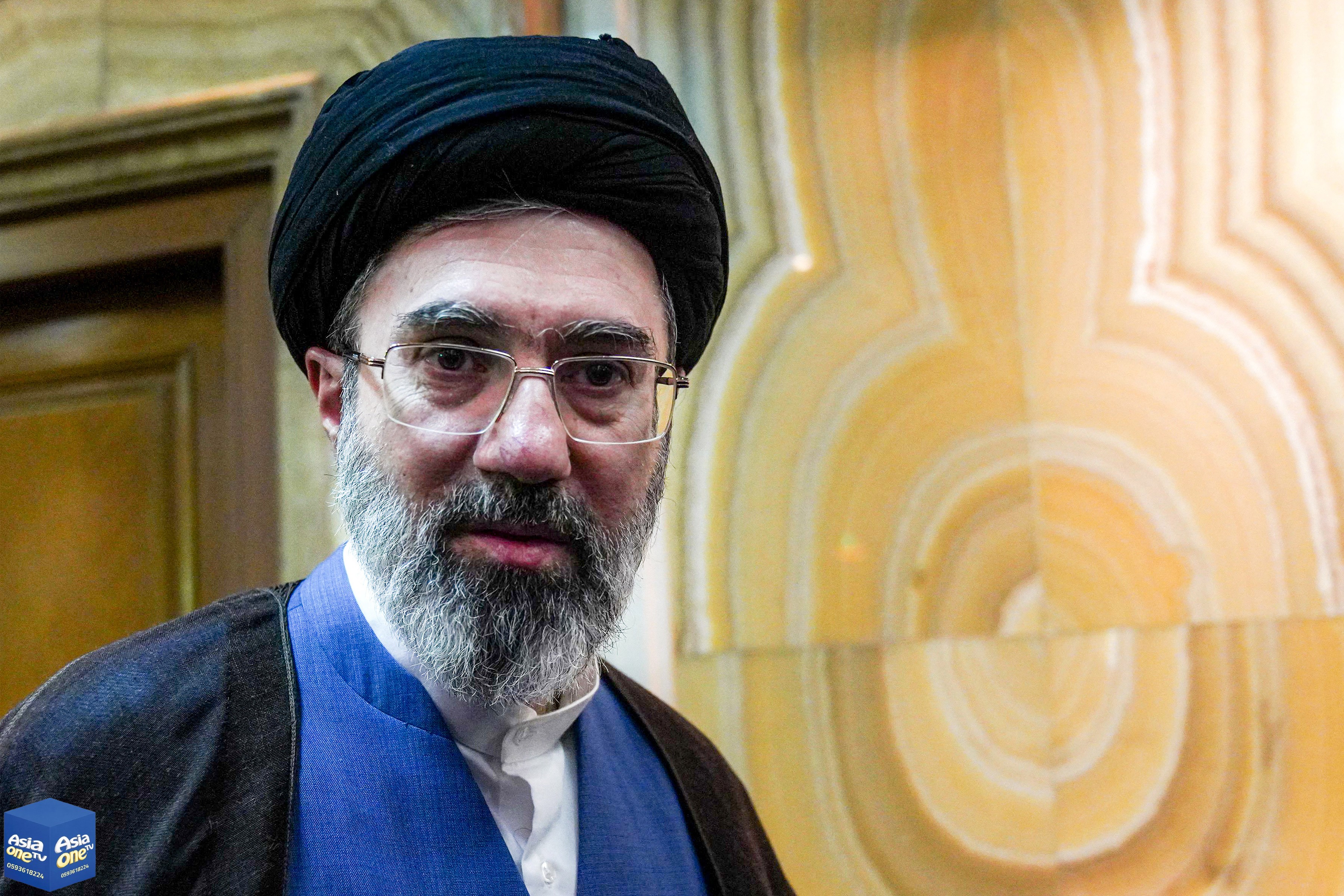 الزعيم الأعلى الإيراني مجتبى خامنئي يعاني جروحا وتشوهات بوجهه